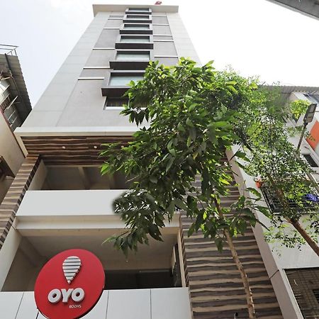 Oyo 2917 Hotel Garima Pune Bagian luar foto